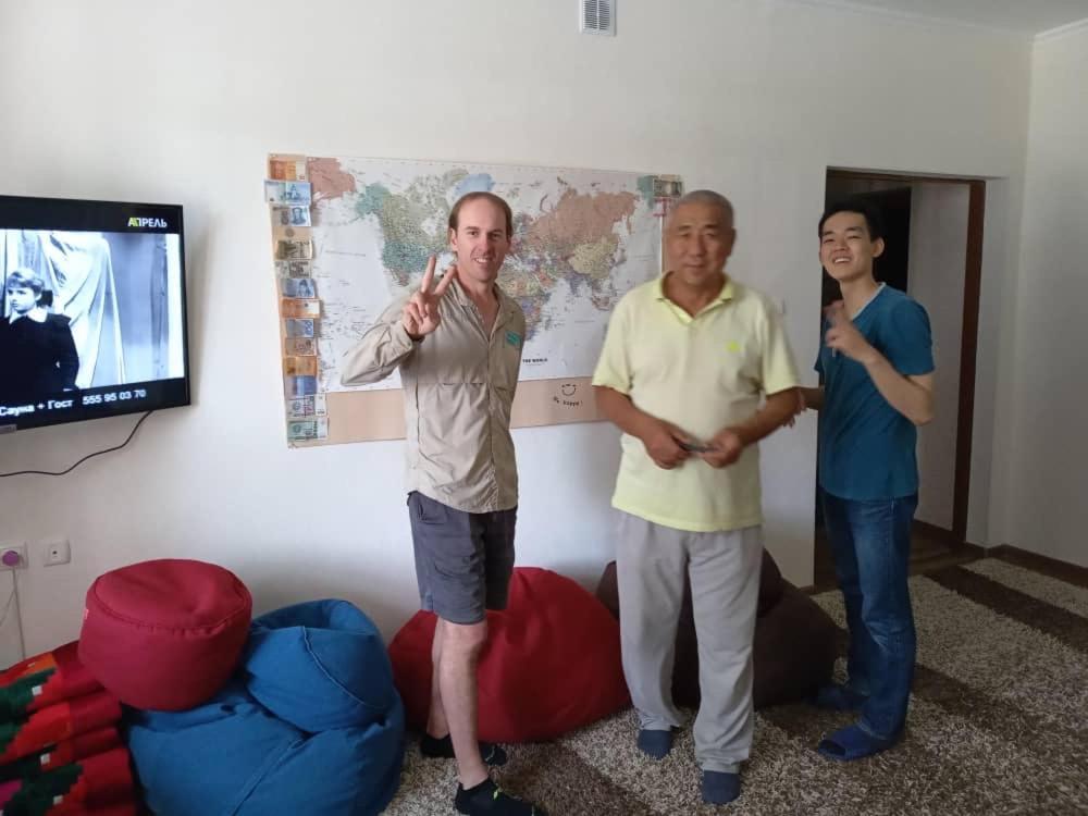 Sweet Home Hostel Bishkek Ngoại thất bức ảnh