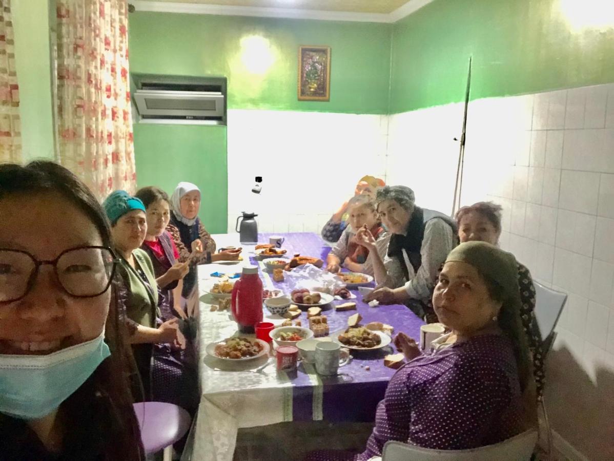Sweet Home Hostel Bishkek Ngoại thất bức ảnh