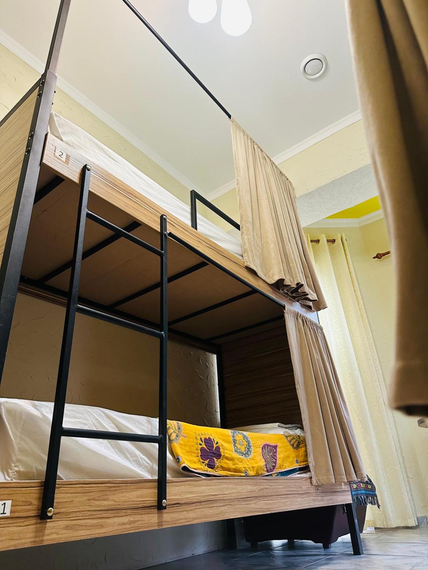 Sweet Home Hostel Bishkek Ngoại thất bức ảnh