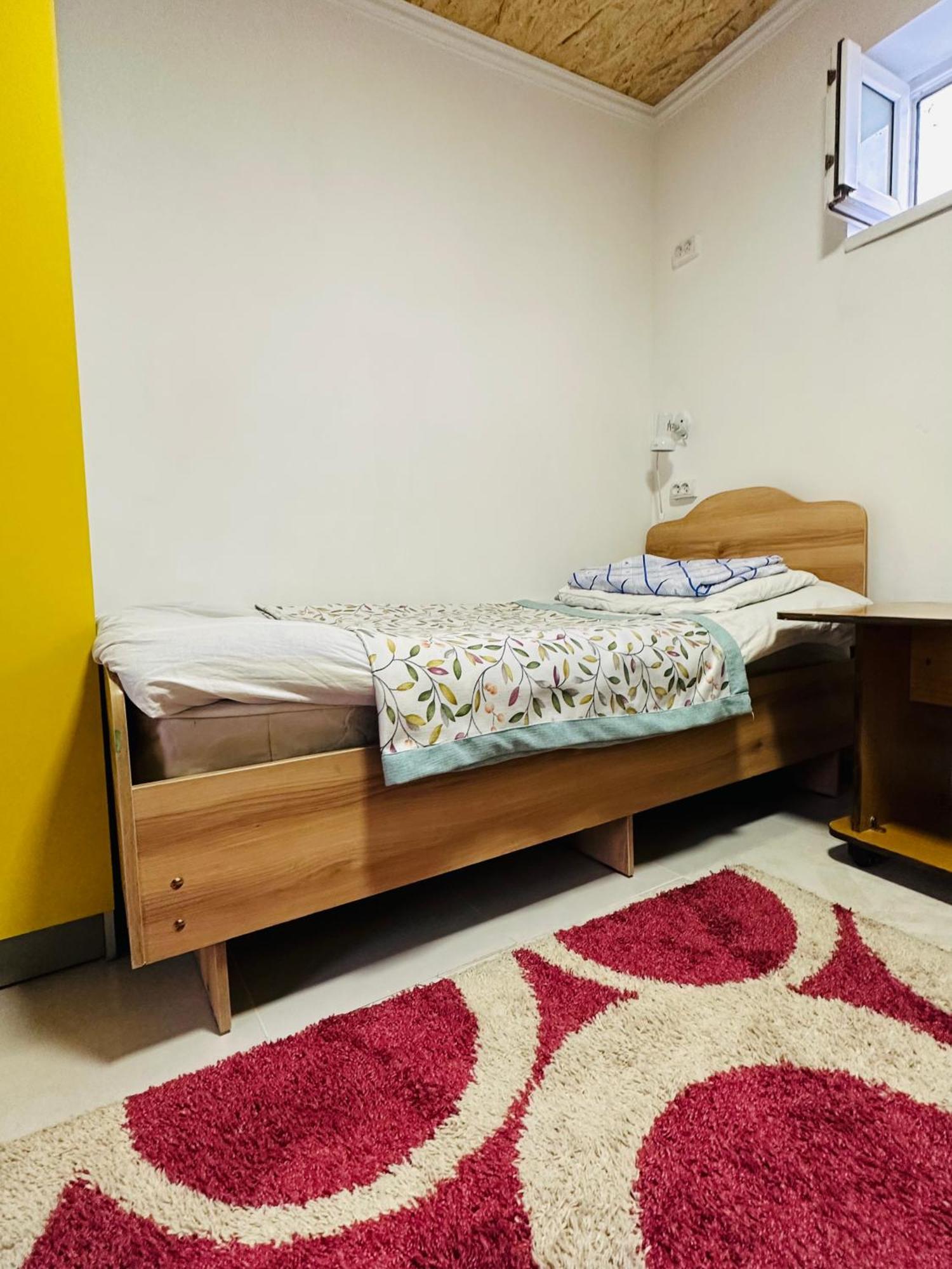 Sweet Home Hostel Bishkek Ngoại thất bức ảnh