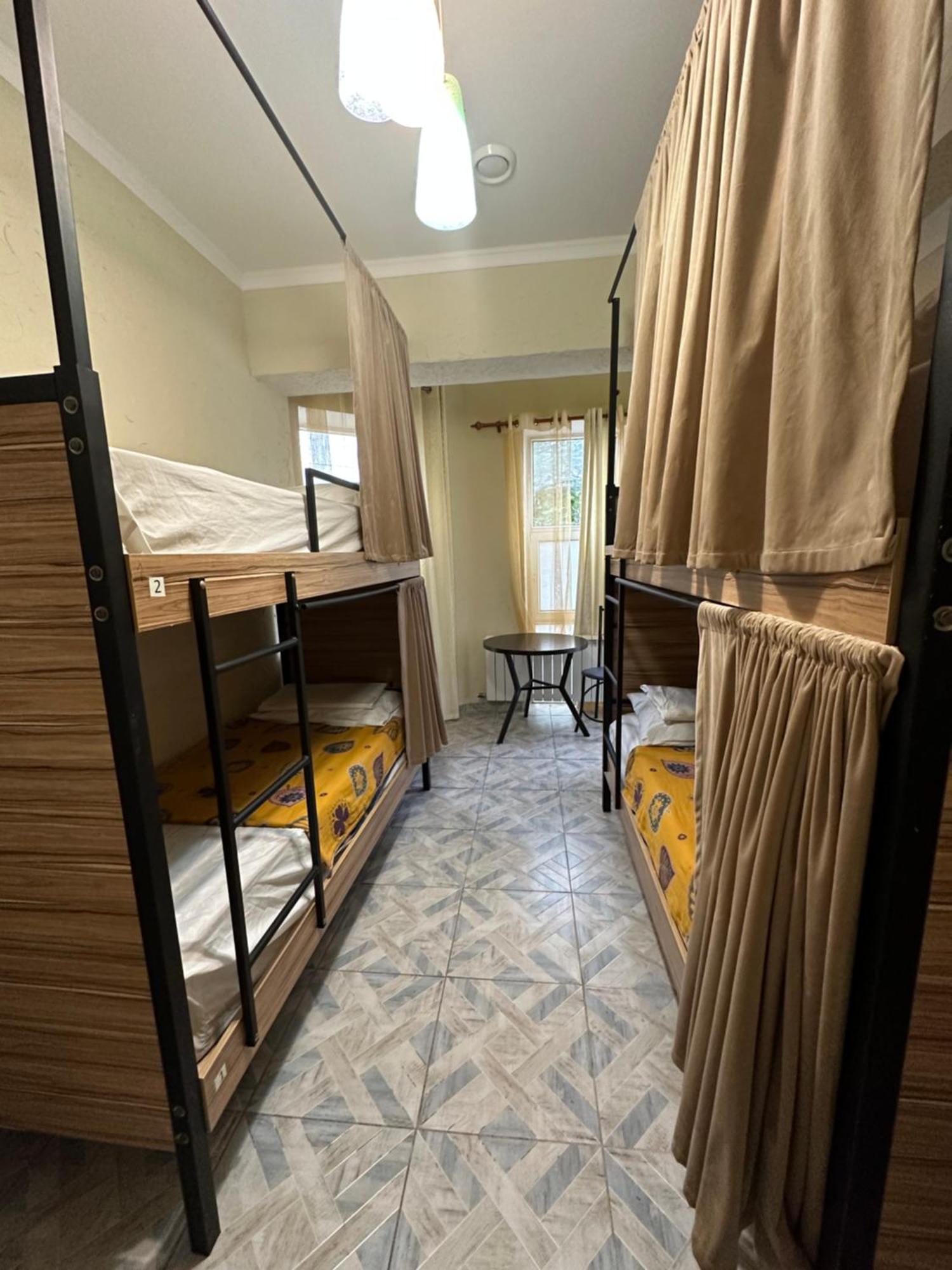 Sweet Home Hostel Bishkek Ngoại thất bức ảnh